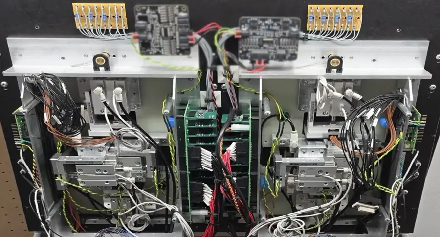 Fikstura pomiarowa wraz z automatycznymi indexami złącz